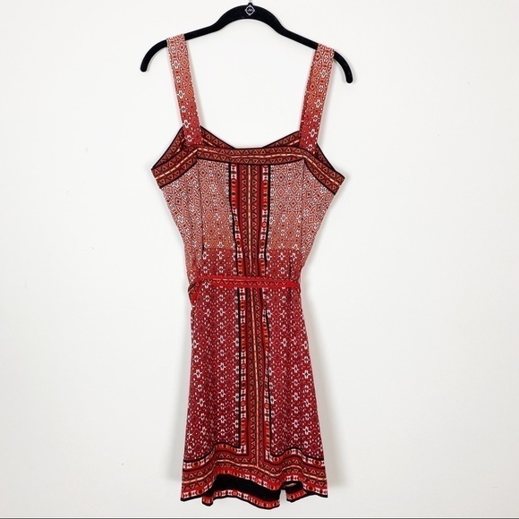 WHBM Red Labyrinth Print Chemise Dress Aztec Medium Tie Waist Cocktail Wedding - Picture 6 of 8